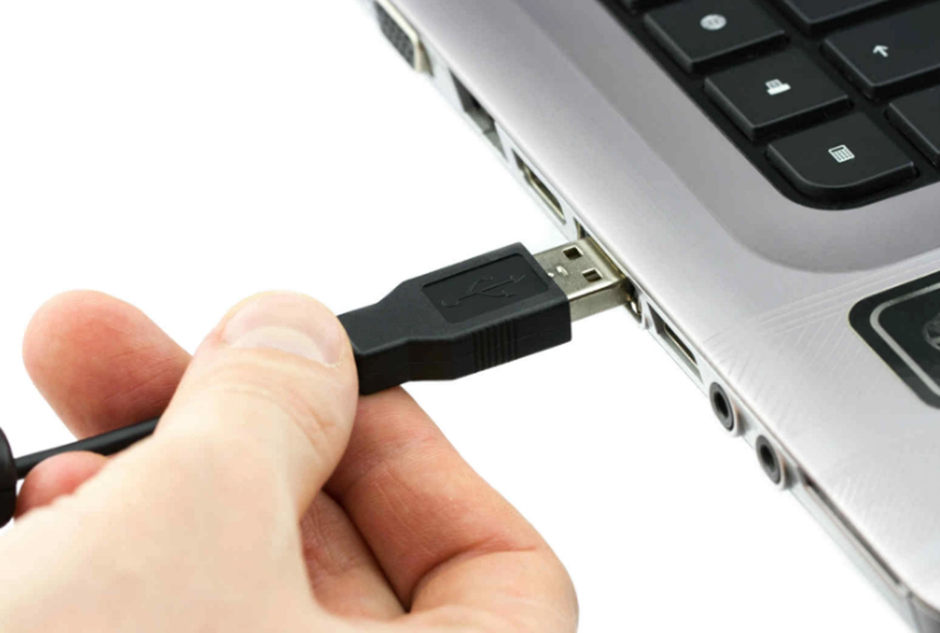 USB-порт комп'ютера або ноутбука?